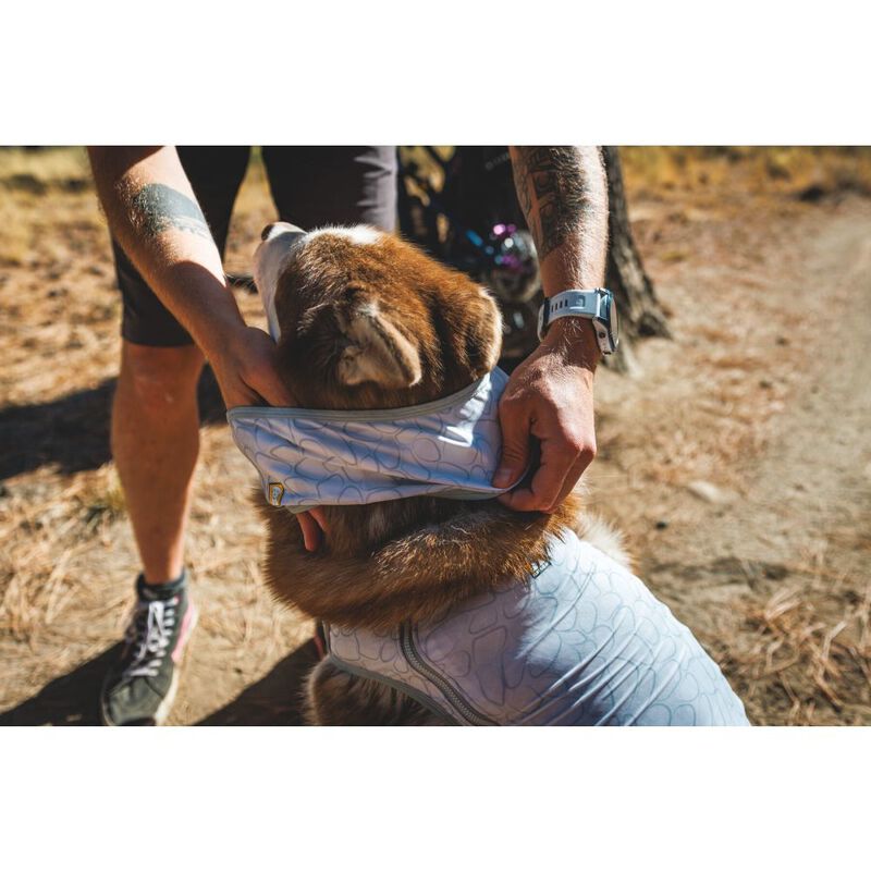 Ruffwear Swamp Cooler Dog Cooling Neck Gaiter, Graphite Grey image number null