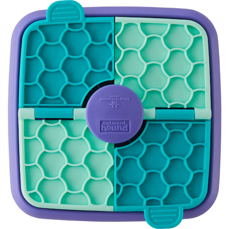 Outward Hound Lick N Flip Dog Toy image number null