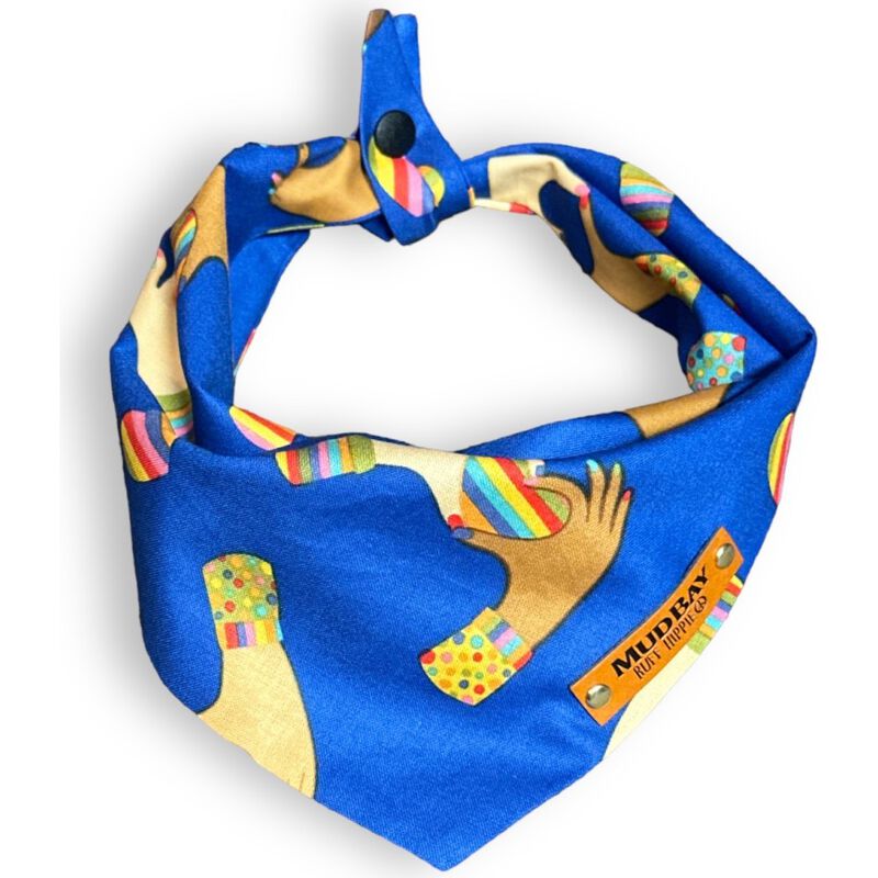 Mud Bay Dog & Cat Bandana, Rainbow Hearts image number null